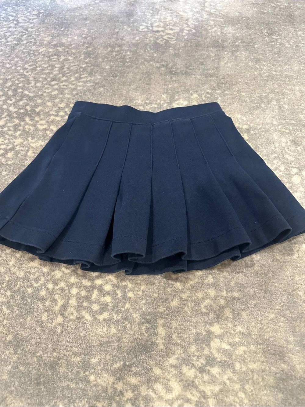 Old navy kids Navy Pleated Mini Skirt size 6-7 S